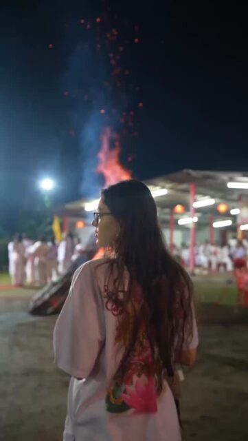 🔥 The 9 Days of Purity – Southern Thailand’s Vegan Festival 🔥
Every year in provinces like Krabi, Phuket, Trang, Ranong, Nakhon Si Thammarat, and Songkhla, locals celebrate a powerful tradition rooted in Chinese Taoist belief — a 9-day vegan vow to purify the body, mind, and spirit. 🌿
During these sacred days, devotees dress in white, eat only plant-based food, and visit temples to honor the Nine Emperor Gods. The festival reaches its peak on the final night, when participants perform the fire-walking ceremony — a breathtaking act of devotion and faith. 🔥🙏
It’s more than a festival — it’s a moment of spiritual discipline, community unity, and respect for life in all forms.
#VeganFestivalThailand #KrabiCulture #PhuketFestival #ThaiSpiritLife #VeganFestival #NineEmperorGods #FireWalking #SouthernThailand #CulturalHeritage #EcoSpirituality #ThailandEvents #PlantBasedThailand #thaitradition