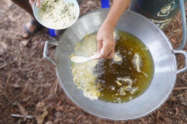 LINE_ALBUM_Laemsak Community Base with Chaiyut_250622_24