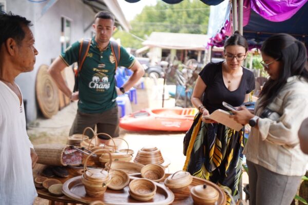 LINE_ALBUM_Laemsak Community Base with Chaiyut_250622_36